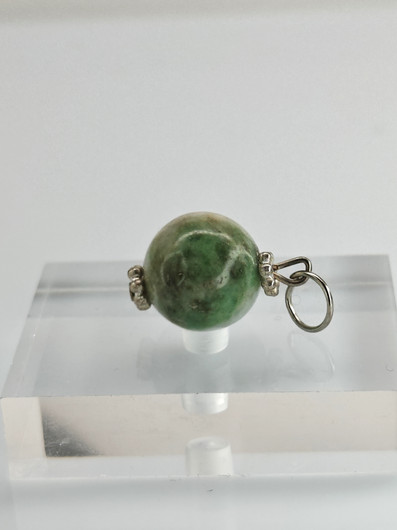 Jade riipus