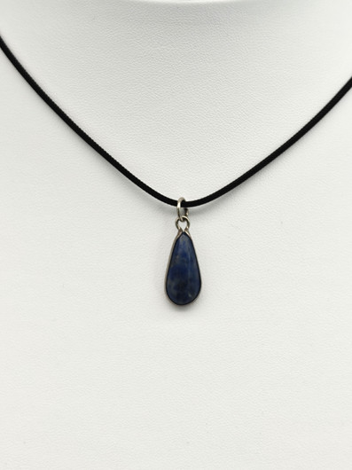 Lapis lazuli riipus