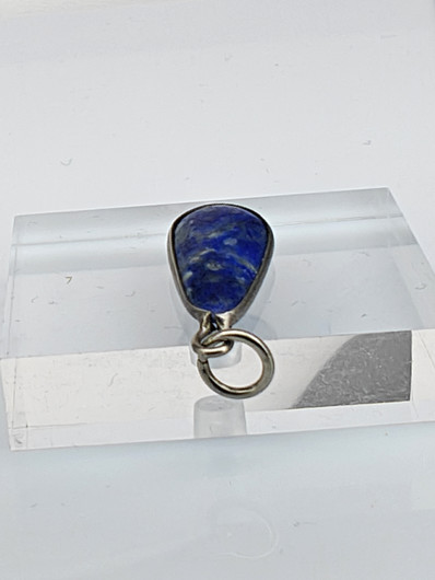 Lapis lazuli riipus