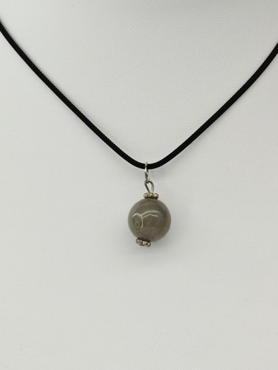 Quartz pendant