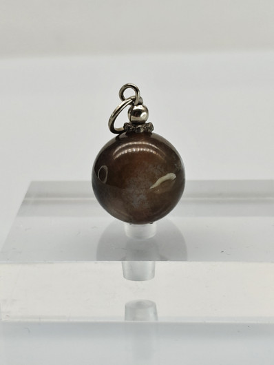 Quartz pendant