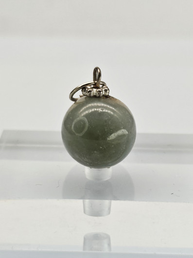 Jade riipus
