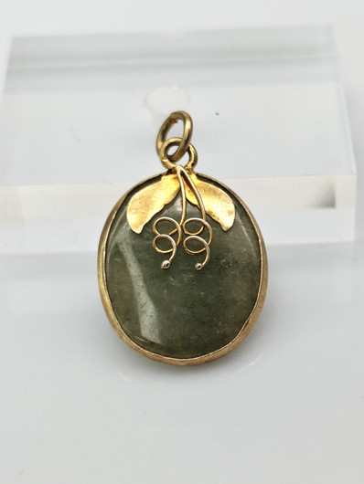 Jade riipus 