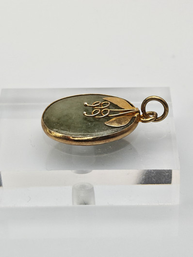 Jade riipus 
