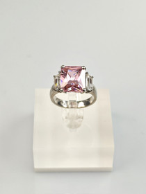 Vintage silver ring with stone