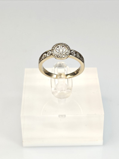 Vintage diamond white gold ring  