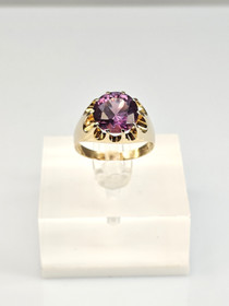 Vintage Amethyst gold ring 