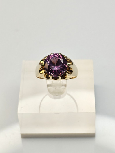 Vintage Amethyst gold ring 