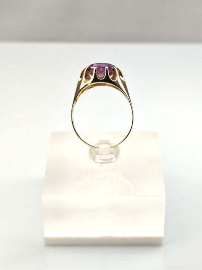 Vintage Amethyst gold ring 