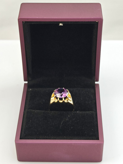 Vintage Amethyst gold ring 