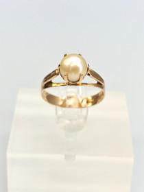 Vintage Pearl gold ring 