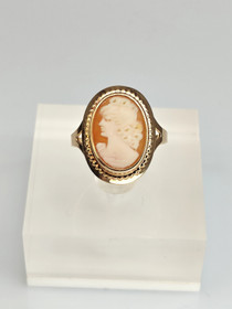 Vintage camée gold ring 