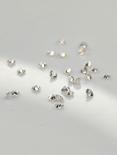 Moissaniitti pyöreä 2mm