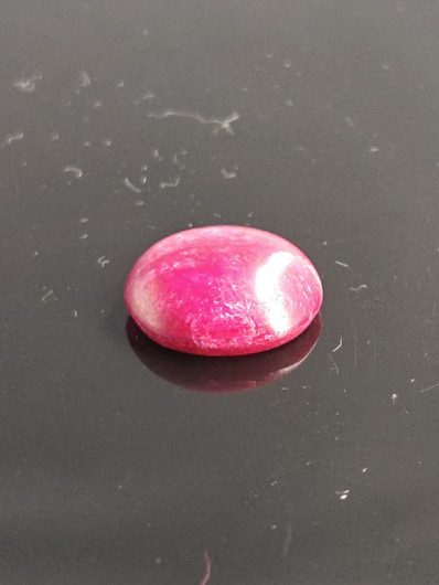 Luonnon safiiri 12,7ct väri käsitelty