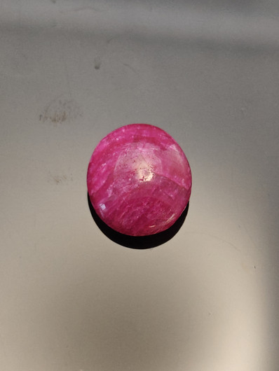 Luonnon safiiri 12,25ct väri käsitelty