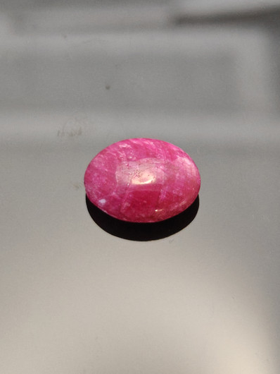 Luonnon safiiri 12,25ct väri käsitelty
