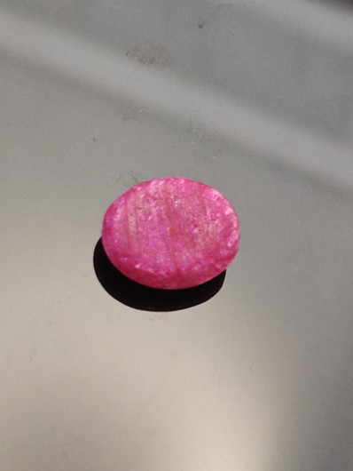 Luonnon safiiri 12,25ct väri käsitelty