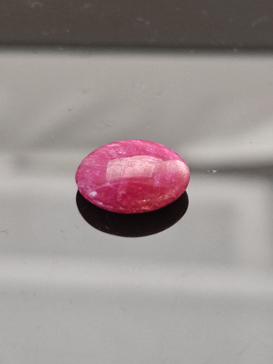 Luonnon safiiri 12,25ct väri käsitelty