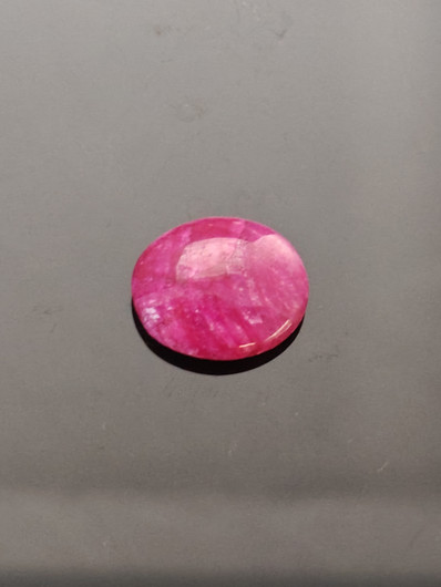 Luonnon safiiri 12,25ct väri käsitelty