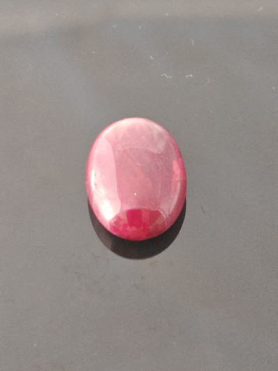 Luonnon safiiri 15,6ct väri käsitelty