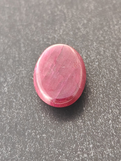 Luonnon safiiri 15,6ct väri käsitelty
