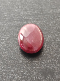 Luonnon safiiri 15,6ct väri käsitelty