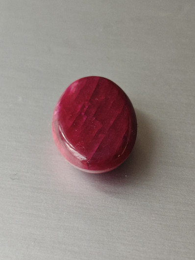 Luonnon safiiri 15,6ct väri käsitelty