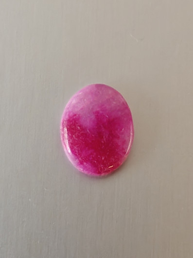 Luonnon safiiri 9ct, väri käsitelty