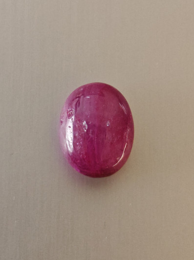 Luonnon safiiri 14,8ct väri käsitelty
