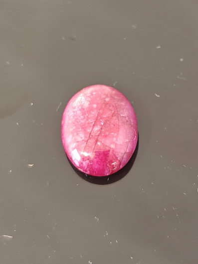 Luonnon safiiri 12,2ct väri käsitelty