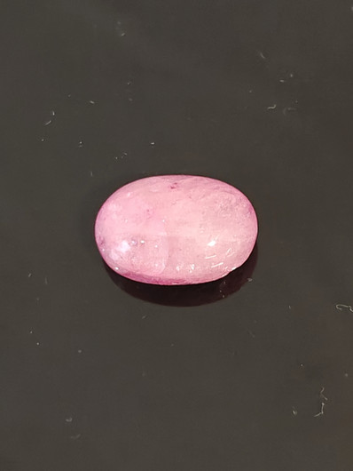 Luonnon safiiri 14,6ct, väri käsitelty