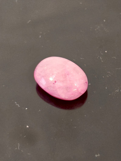 Luonnon safiiri 14,6ct, väri käsitelty