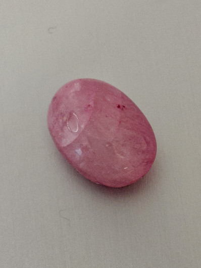 Luonnon safiiri 14,6ct, väri käsitelty