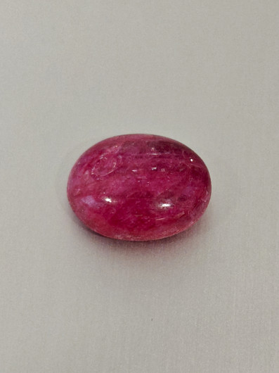 Luonnon safiiri 13,4ct väri käsitelty