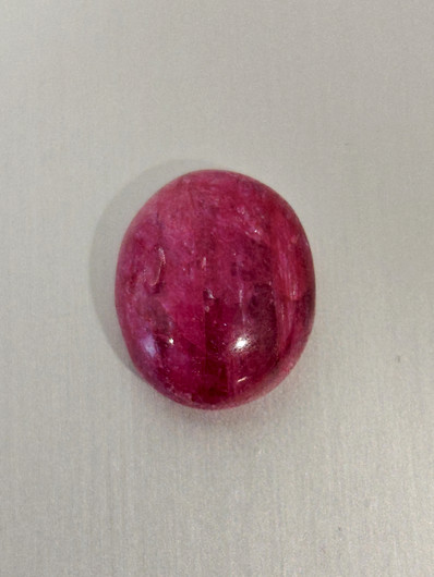 Luonnon safiiri 13,4ct väri käsitelty