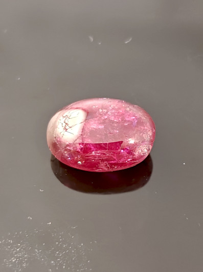 Luonnon safiiri 8,1ct väri käsitelty