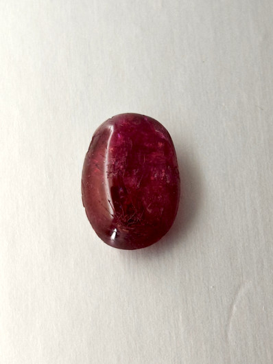 Luonnon safiiri 8,1ct väri käsitelty