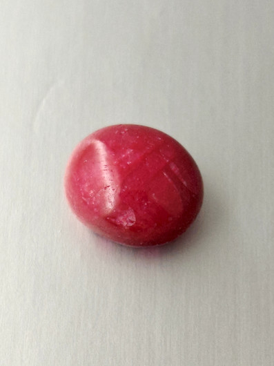 Luonnon safiiri 12,7ct väri käsitelty