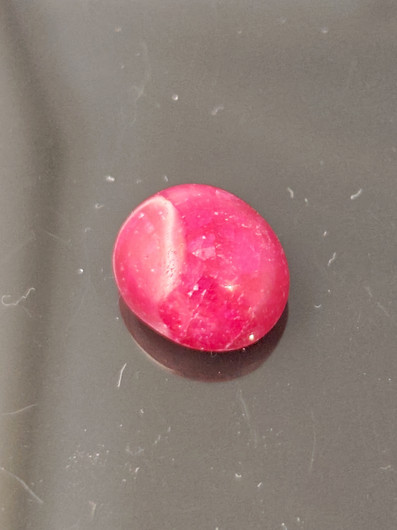 Luonnon safiiri 12,7ct väri käsitelty