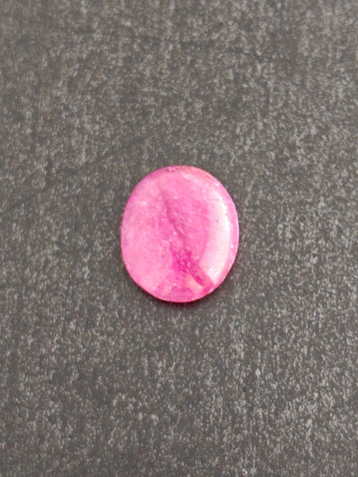 Luonnon safiiri 9,4ct väri käsitelty