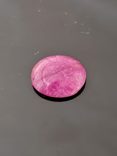 Luonnon safiiri 9,4ct väri käsitelty