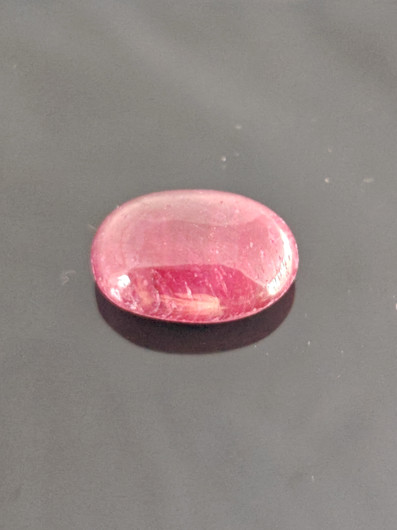 Luonnon safiiri 15,3ct väri käsitelty