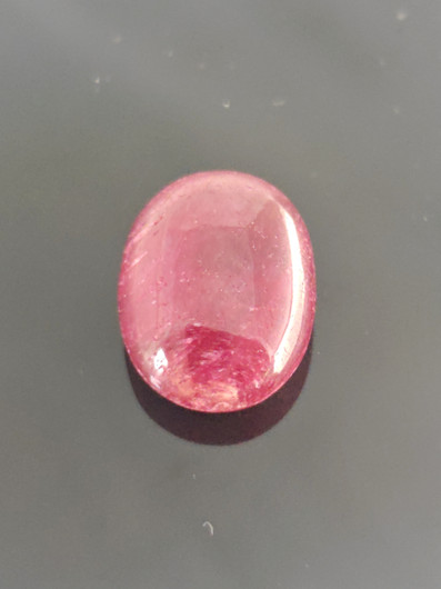 Luonnon safiiri 15,3ct väri käsitelty