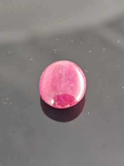Luonnon safiiri 9,3ct väri käsitelty
