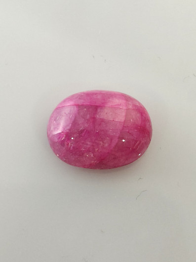 Luonnon safiiri 23,8ct väri käsitelty