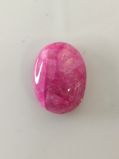 Luonnon safiiri 23,8ct väri käsitelty