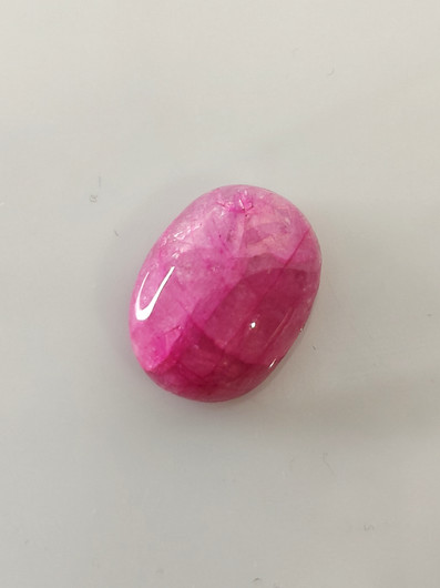 Luonnon safiiri 23,8ct väri käsitelty