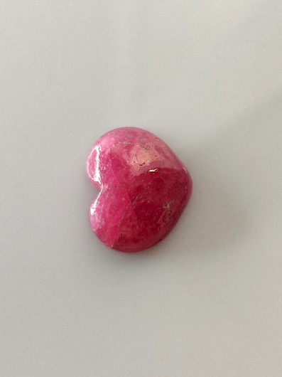 Luonnon safiiri 5,6ct väri käsitelty