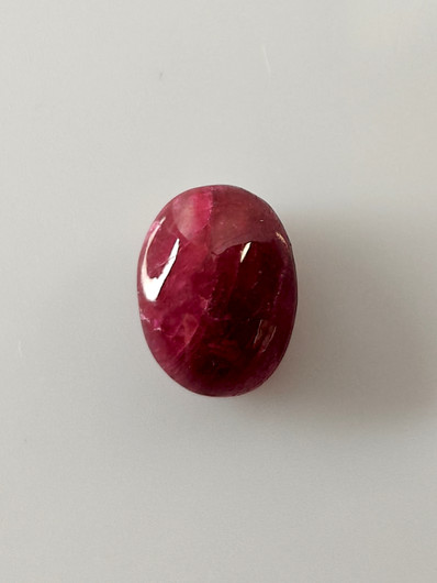 Luonnon safiiri 4,3ct väri käsitelty