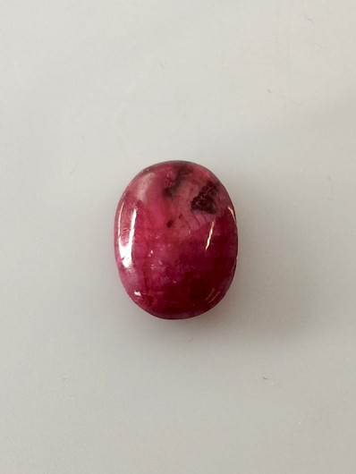 Luonnon safiiri 2,6ct väri käsitelty